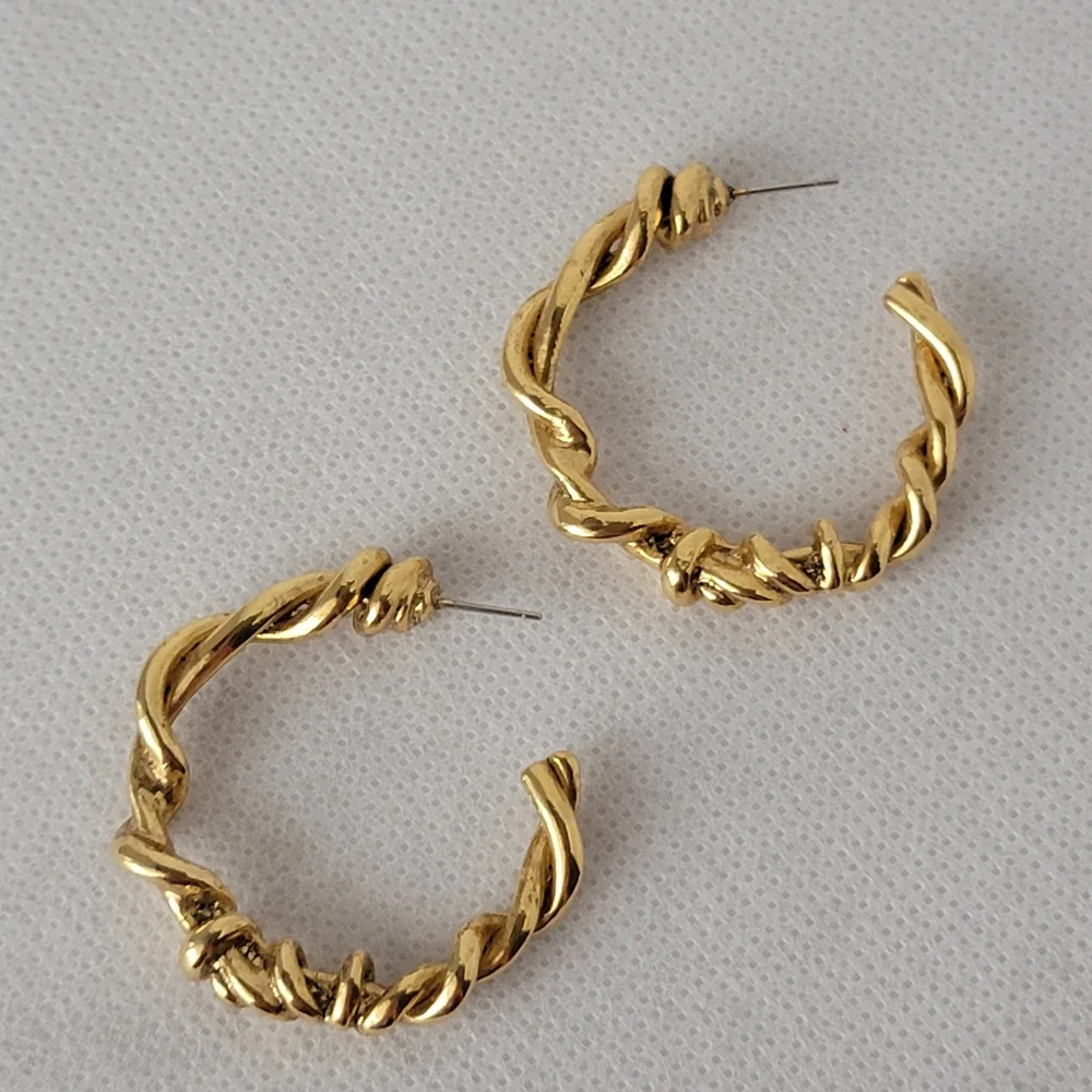 Vintage Twisted Hoop Earrings Gold Tone